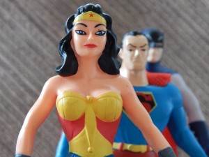 https://pixabay.com/en/wonder-woman-superhero-superheroes-533663/