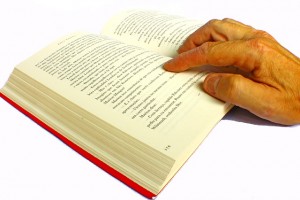 https://pixabay.com/en/book-reading-literature-read-700388/