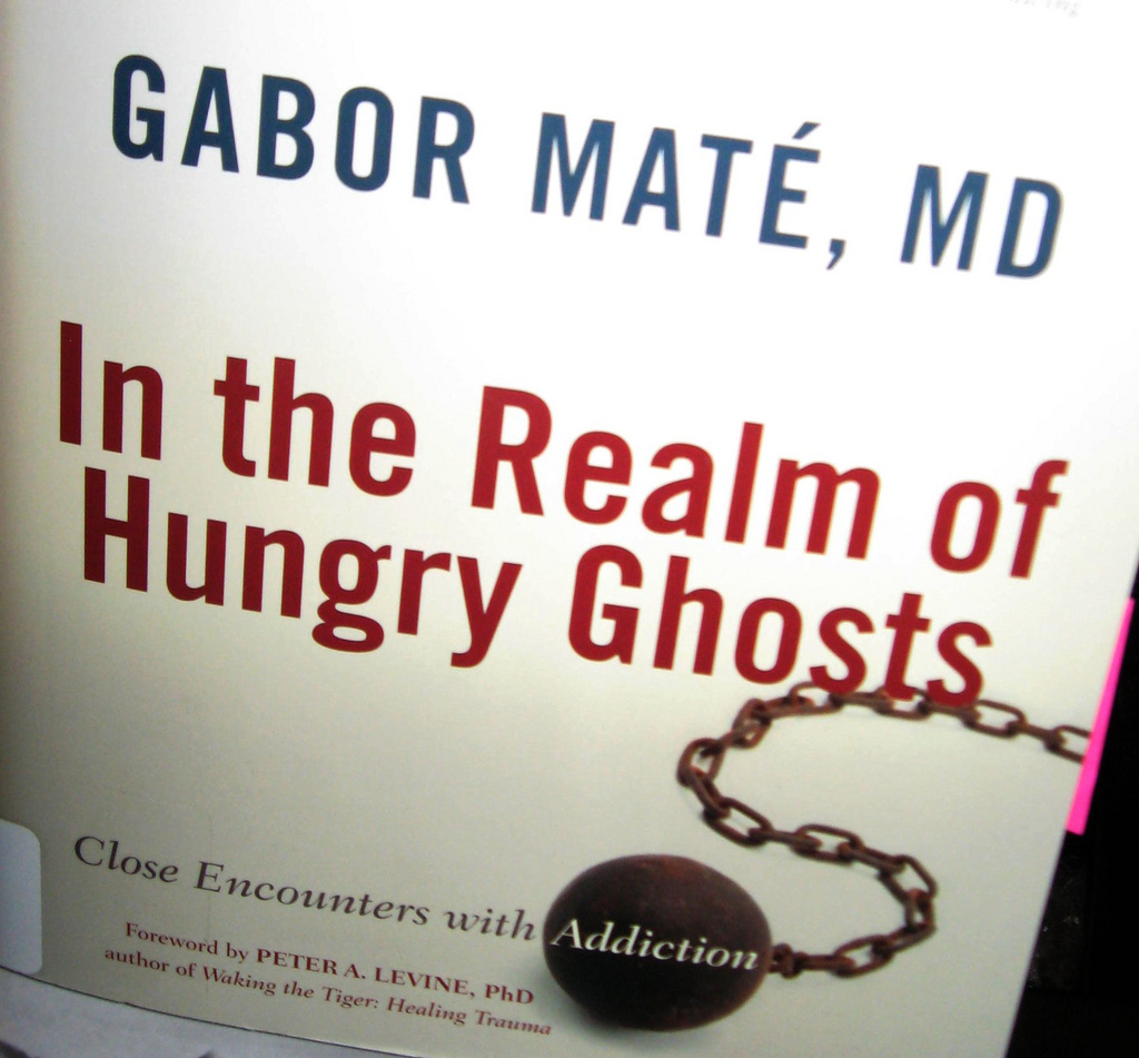 cover of the book "in the realm of hungry ghost" by Gabour Maté