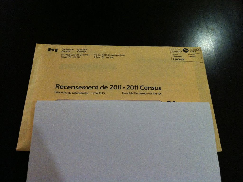 Questionnaires for Statistics Canada Census