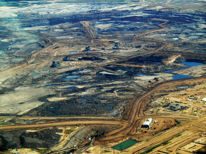 Overhead view of the Albertan tar sands