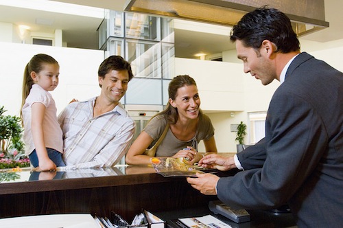 How to give good service in hotels