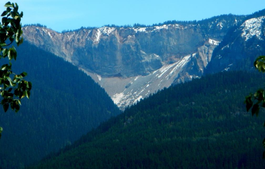 This was the site of a huge rock avalanche in 1855, which extended from the cliff visible here 4 kilometers down the valley and into the river.