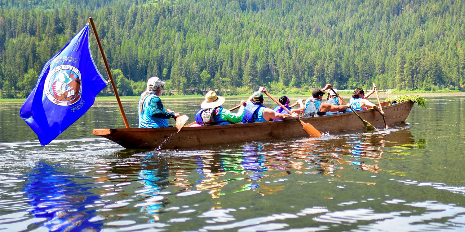 Plateau Peoples long boating together.